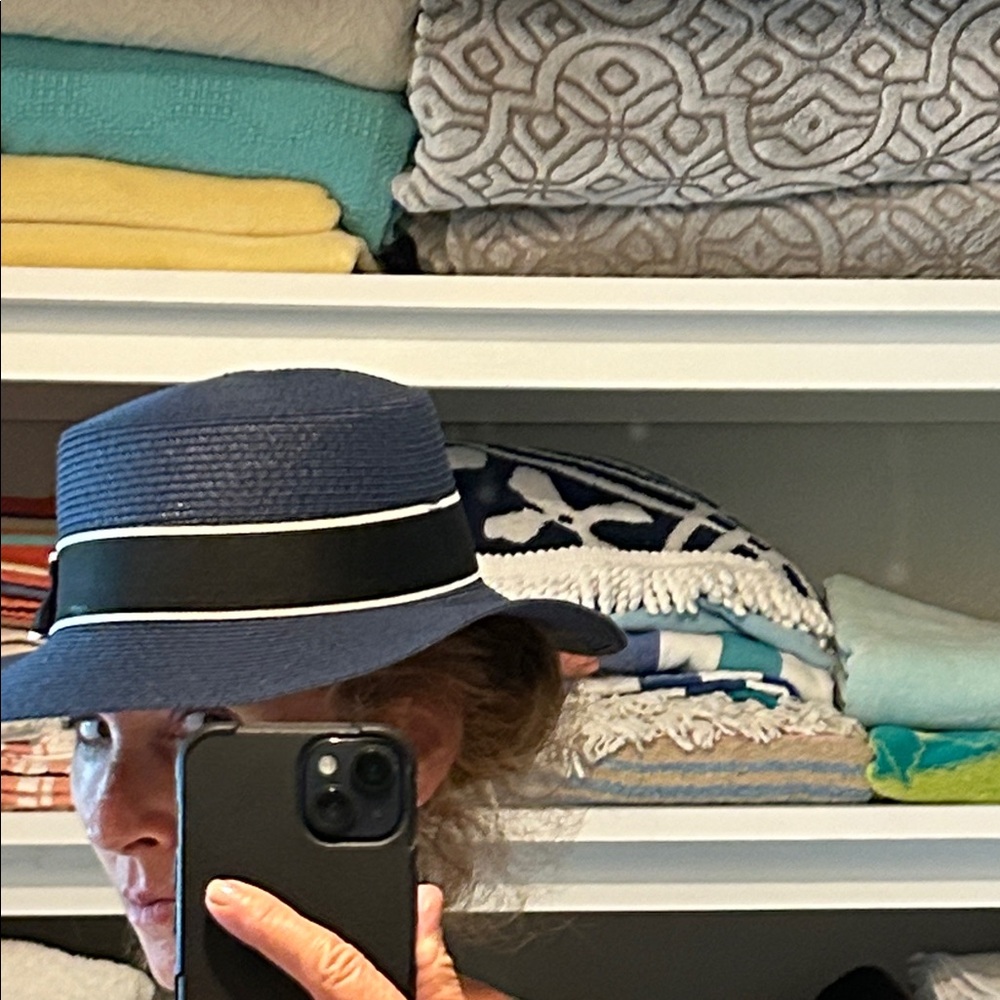 Elegant Navy Blue Women's Hat-Derby Ready! - Picture 7 of 8